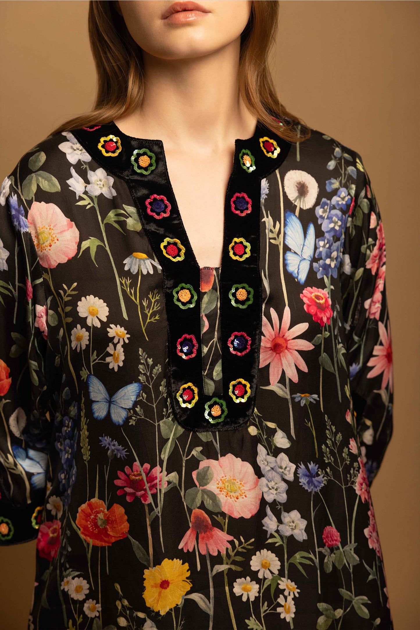 BLACK BLOSSOM TUNIC DRESS EMBELLISHED