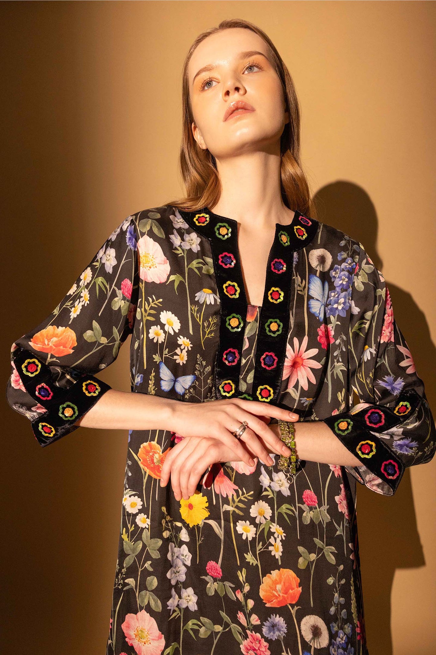 BLACK BLOSSOM TUNIC DRESS EMBELLISHED