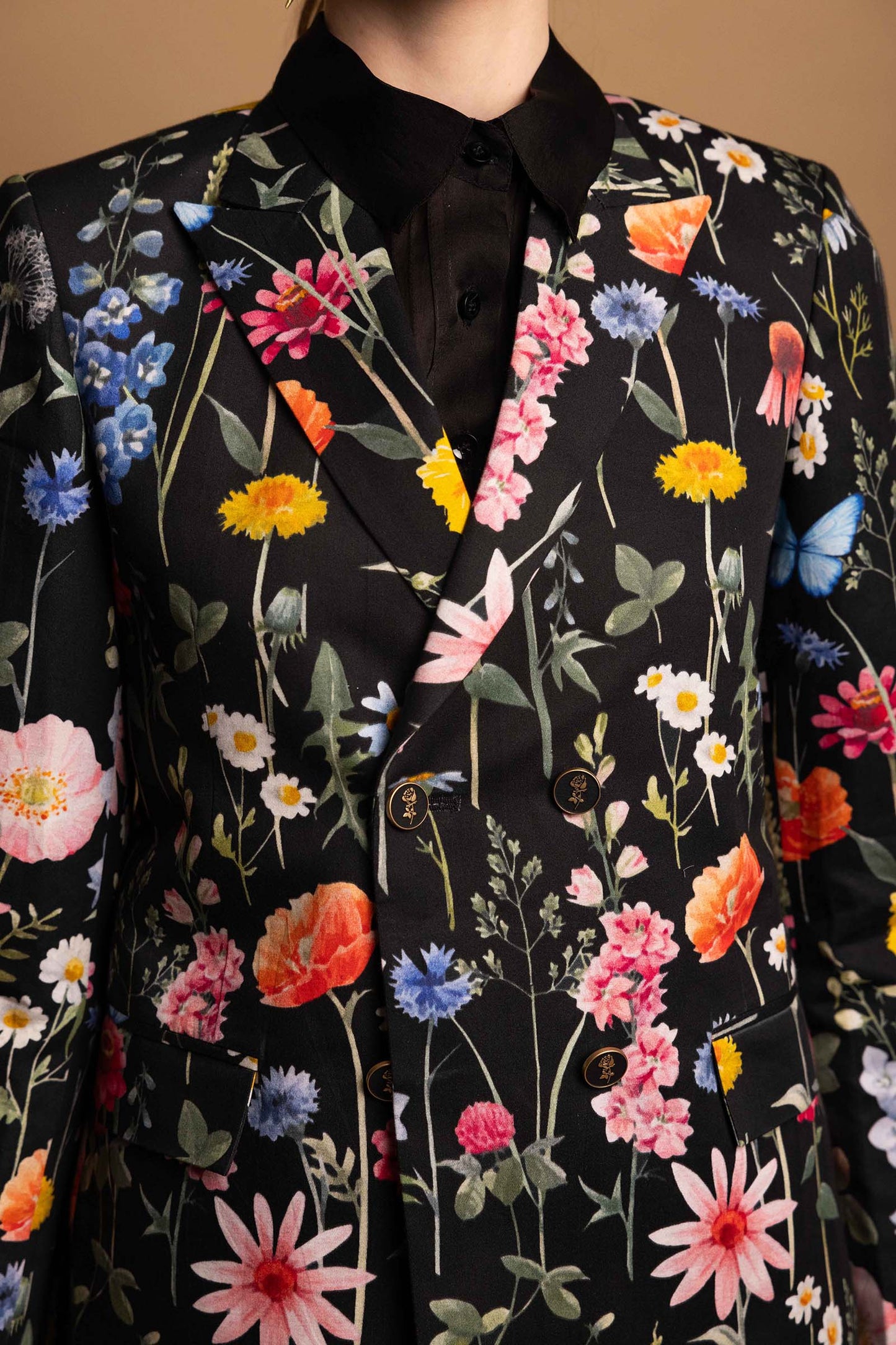 BLACK BLOSSOM POWER SUIT SET