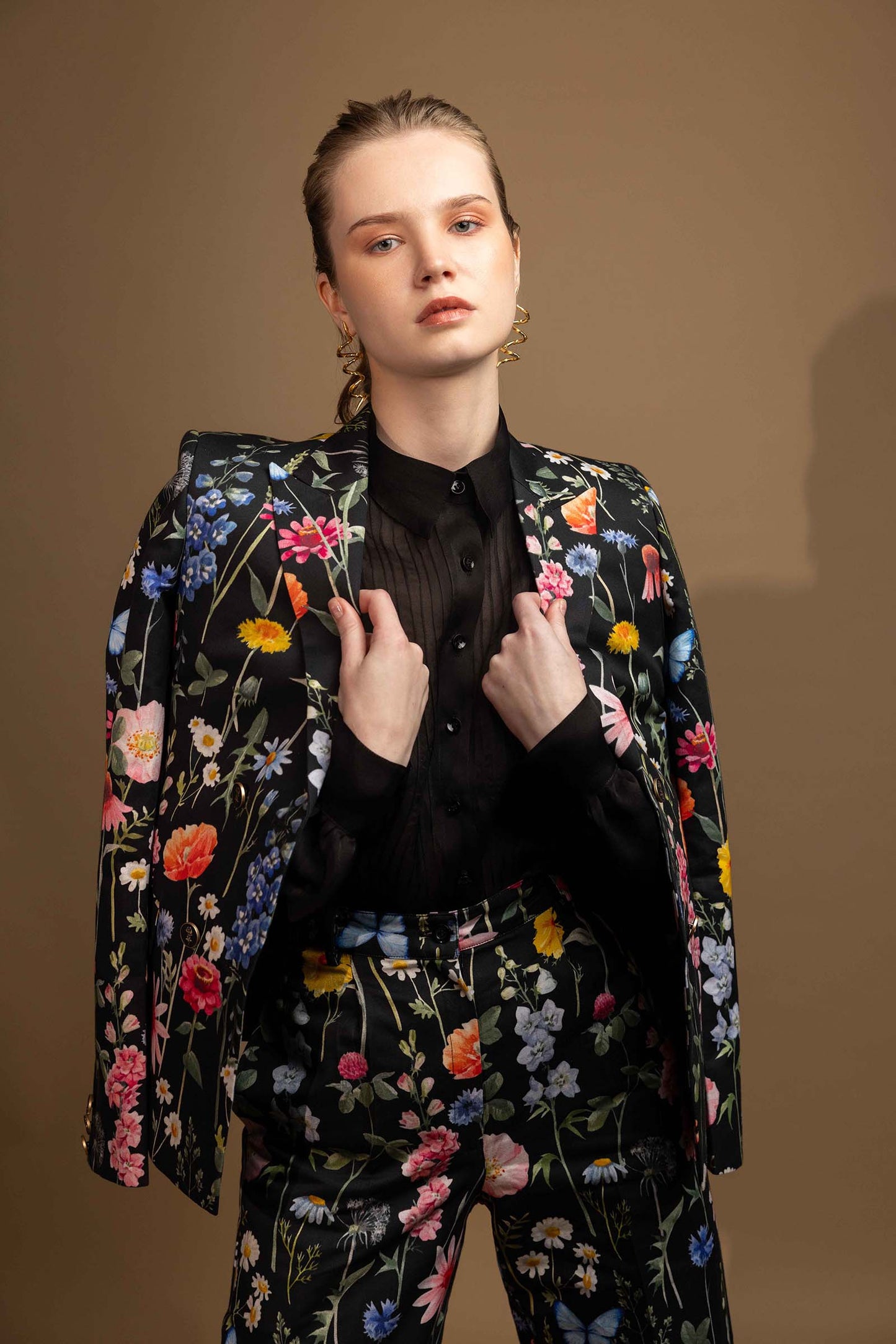 BLACK BLOSSOM POWER SUIT SET