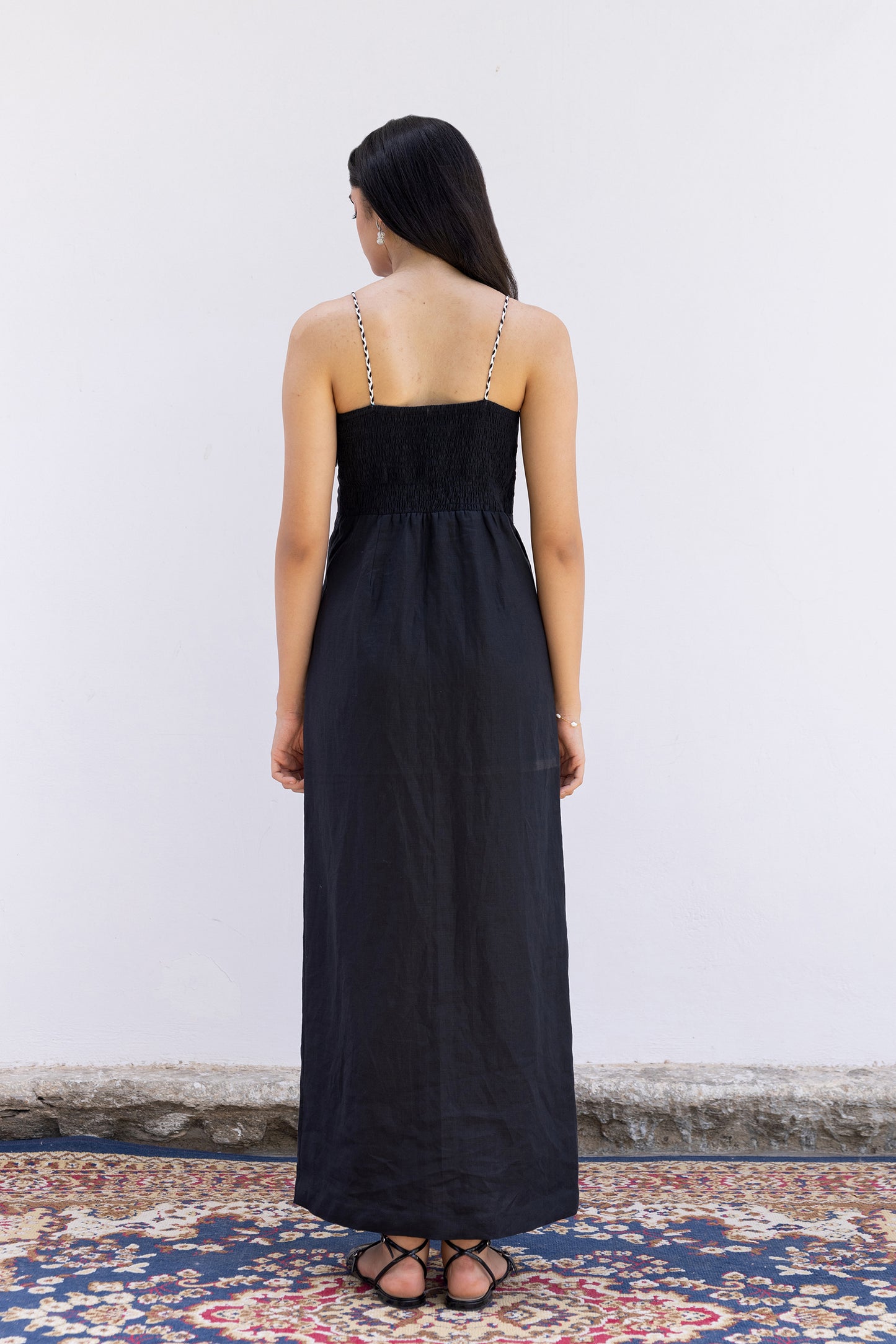 BLACK GARDEN OF FLOWER SLIT DRESS