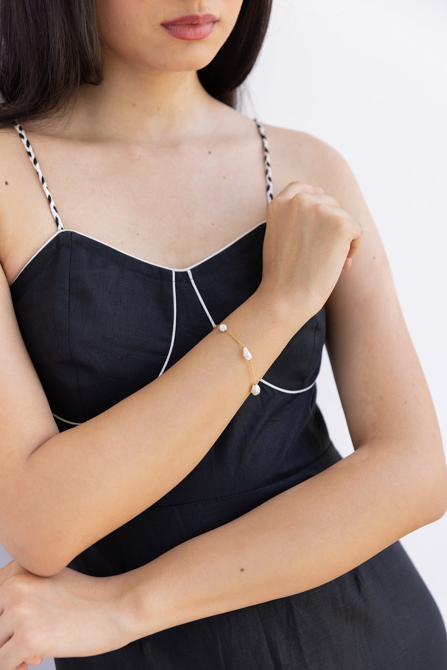 BLACK GARDEN OF FLOWER SLIT DRESS