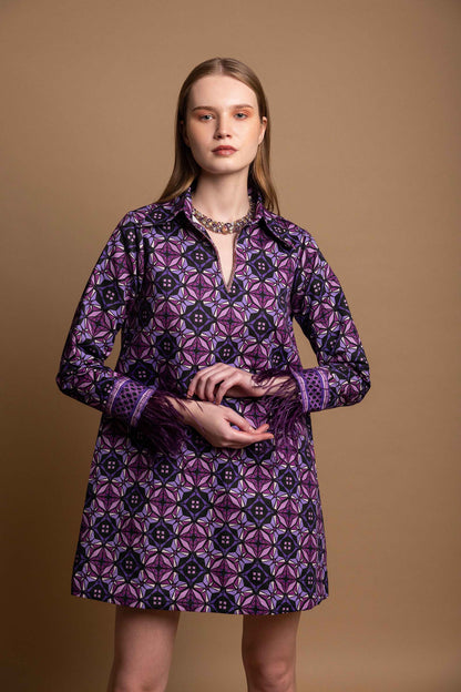 SHARP VIOLET MINI DRESS WITH FEATHERS