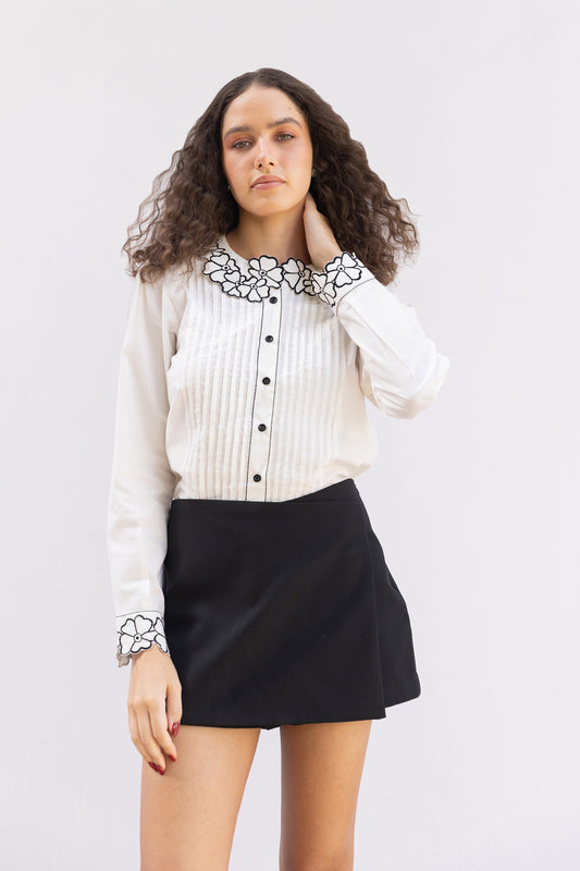 BLACK FLORAL WHITE SHIRT