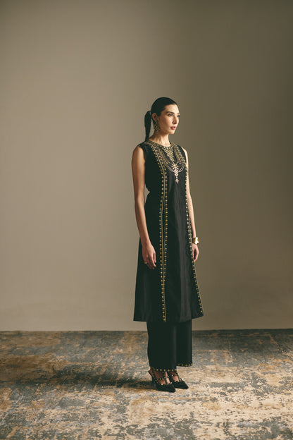 BLACK METAL LONG TUNIC SET